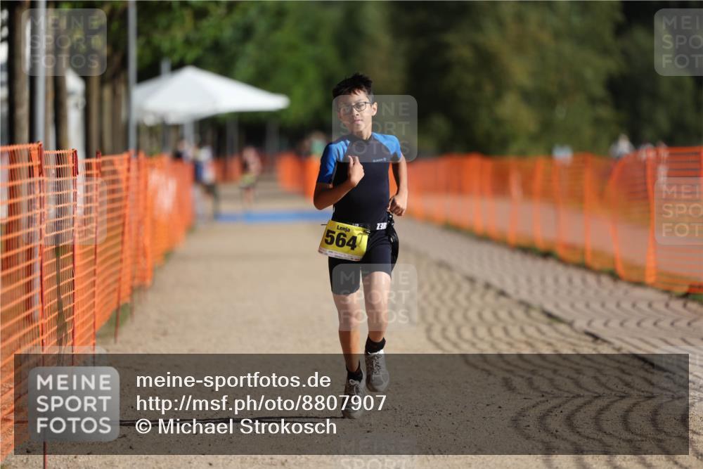 07.09.2025 - 19. Norderstedt Triathlon Michael Strokosch http://msf.ph/oto/8807907 07.09.2025 09:49:55 Laufen 564 meine-sportfotos.de
