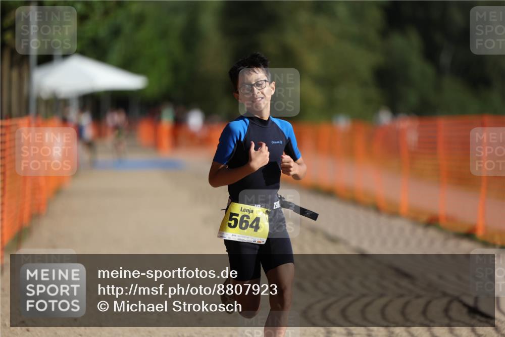 07.09.2025 - 19. Norderstedt Triathlon Michael Strokosch http://msf.ph/oto/8807923 07.09.2025 09:49:57 Laufen 564 meine-sportfotos.de