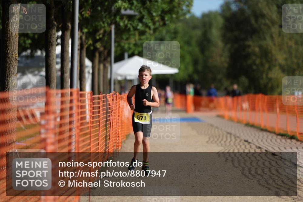 07.09.2025 - 19. Norderstedt Triathlon Michael Strokosch http://msf.ph/oto/8807947 07.09.2025 09:50:17 Laufen 571 meine-sportfotos.de