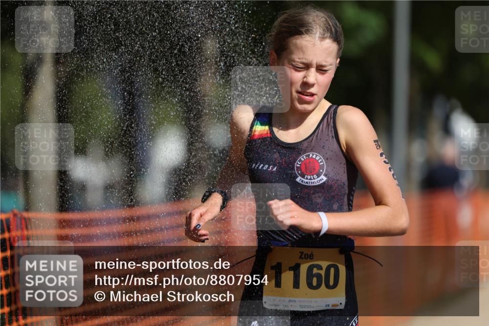 07.09.2025 - 19. Norderstedt Triathlon Michael Strokosch http://msf.ph/oto/8807954 07.09.2025 11:31:28 Laufen 1160, 1198 meine-sportfotos.de