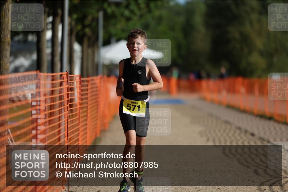 07.09.2025 - 19. Norderstedt Triathlon Michael Strokosch http://msf.ph/oto/8807985 07.09.2025 09:50:20 Laufen 571 meine-sportfotos.de