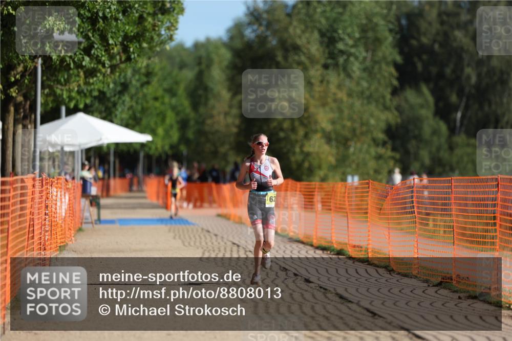 07.09.2025 - 19. Norderstedt Triathlon Michael Strokosch http://msf.ph/oto/8808013 07.09.2025 09:50:34 Laufen 628 meine-sportfotos.de