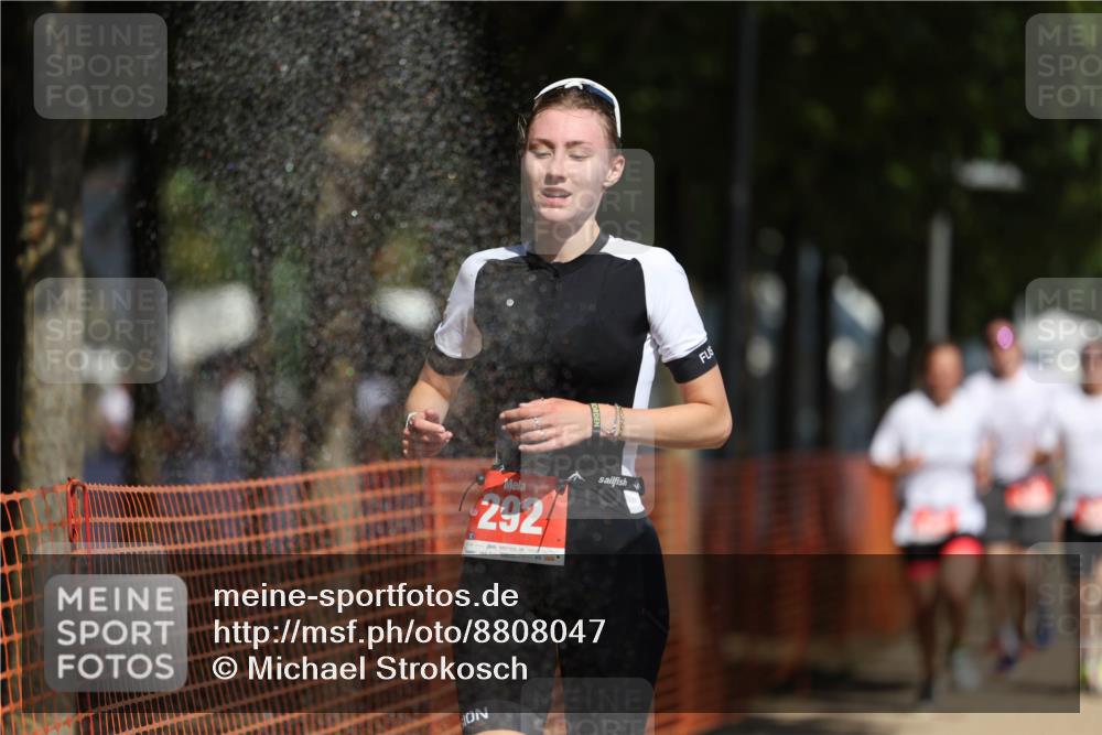 07.09.2025 - 19. Norderstedt Triathlon Michael Strokosch http://msf.ph/oto/8808047 07.09.2025 12:42:33 Laufen 139, 244, 261, 292, 780, 828, 1277 meine-sportfotos.de
