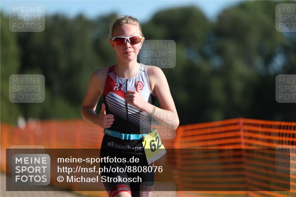 07.09.2025 - 19. Norderstedt Triathlon Michael Strokosch http://msf.ph/oto/8808076 07.09.2025 09:50:41 Laufen 628 meine-sportfotos.de