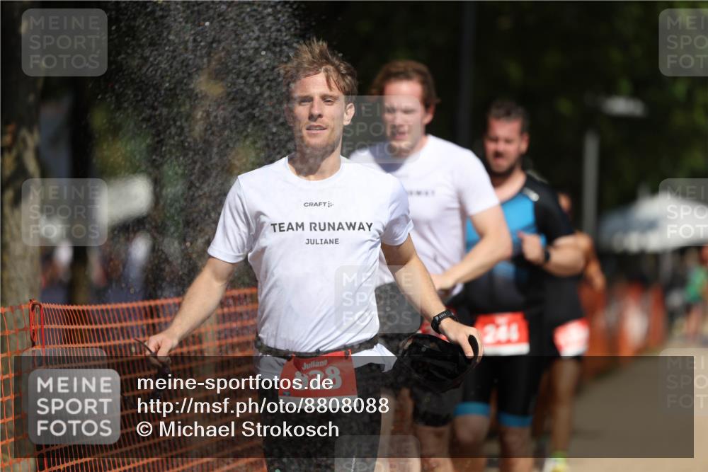 07.09.2025 - 19. Norderstedt Triathlon Michael Strokosch http://msf.ph/oto/8808088 07.09.2025 12:42:38 Laufen 139, 244, 261, 780, 827, 828, 1277, 1358, 1398 meine-sportfotos.de