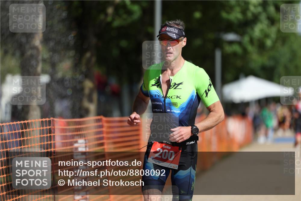 07.09.2025 - 19. Norderstedt Triathlon Michael Strokosch http://msf.ph/oto/8808092 07.09.2025 11:31:46 Laufen 200, 1176, 1390 meine-sportfotos.de