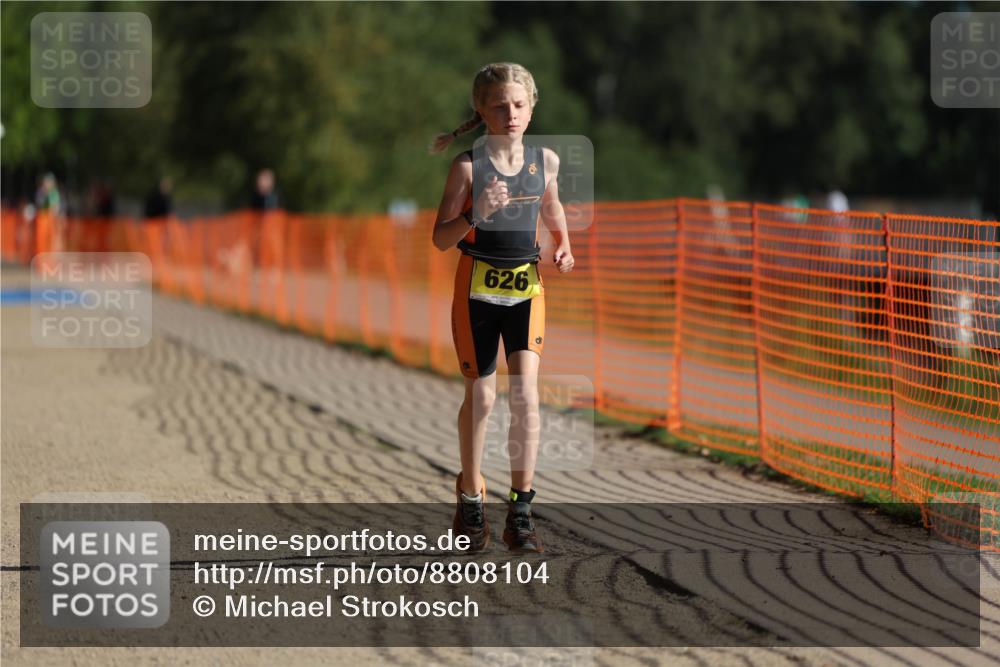 07.09.2025 - 19. Norderstedt Triathlon Michael Strokosch http://msf.ph/oto/8808104 07.09.2025 09:50:54 Laufen 626 meine-sportfotos.de