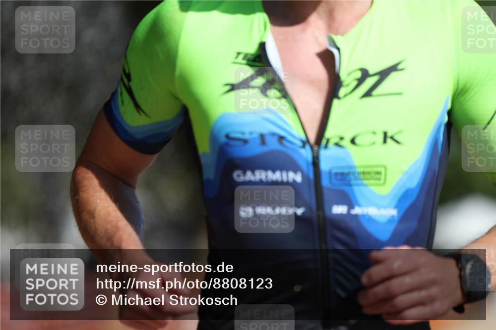 07.09.2025 - 19. Norderstedt Triathlon Michael Strokosch http://msf.ph/oto/8808123 07.09.2025 11:31:48 Laufen 200, 1176, 1390 meine-sportfotos.de