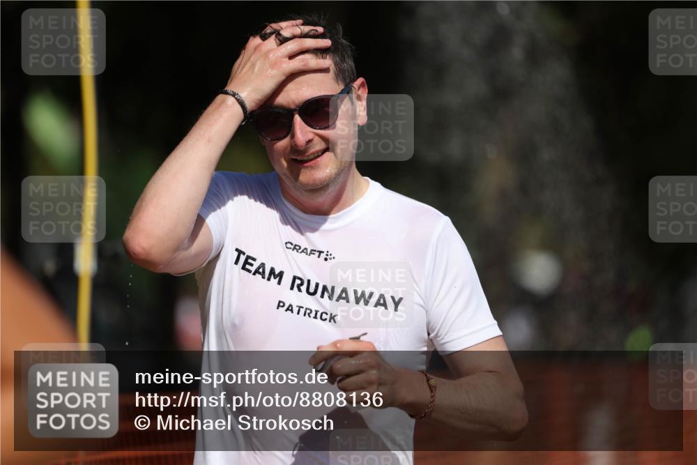 07.09.2025 - 19. Norderstedt Triathlon Michael Strokosch http://msf.ph/oto/8808136 07.09.2025 12:42:44 Laufen 244, 727, 827, 1277, 1358, 1398 meine-sportfotos.de