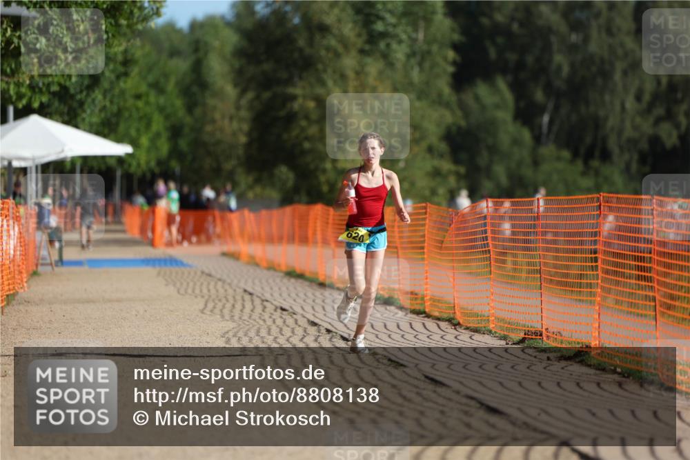 07.09.2025 - 19. Norderstedt Triathlon Michael Strokosch http://msf.ph/oto/8808138 07.09.2025 09:52:44 Laufen 620 meine-sportfotos.de