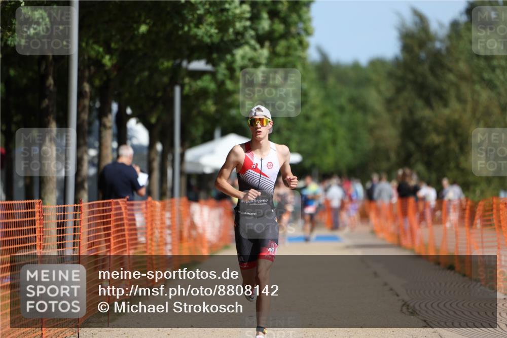 07.09.2025 - 19. Norderstedt Triathlon Michael Strokosch http://msf.ph/oto/8808142 07.09.2025 11:31:51 Laufen 200, 1176 meine-sportfotos.de