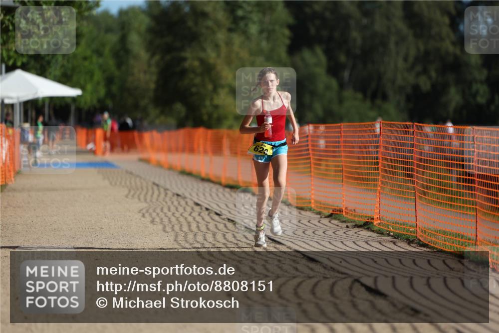 07.09.2025 - 19. Norderstedt Triathlon Michael Strokosch http://msf.ph/oto/8808151 07.09.2025 09:52:45 Laufen 620 meine-sportfotos.de
