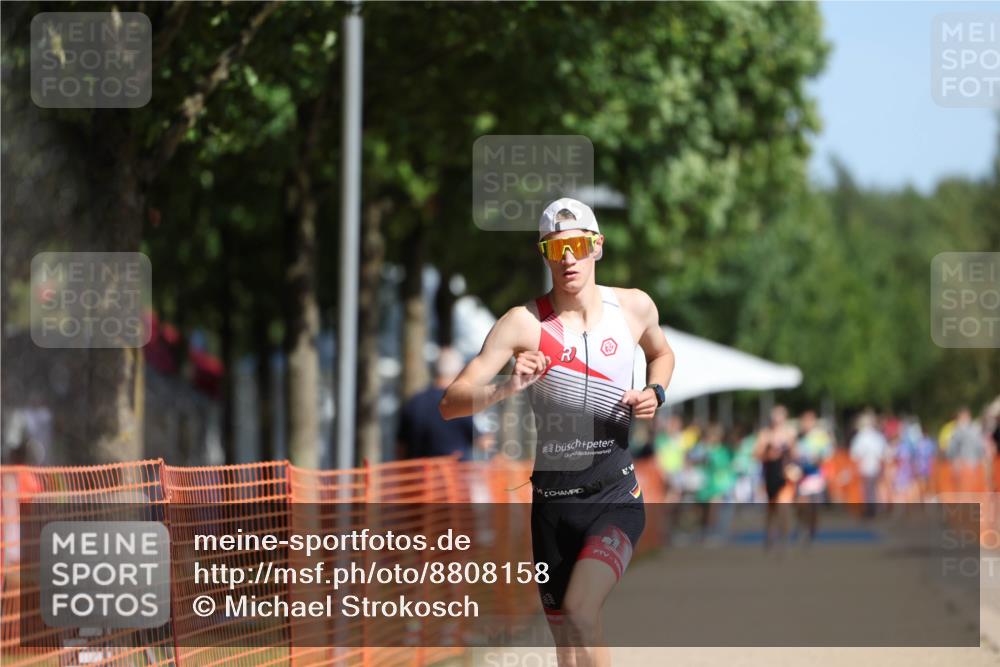 07.09.2025 - 19. Norderstedt Triathlon Michael Strokosch http://msf.ph/oto/8808158 07.09.2025 11:31:52 Laufen 1176 meine-sportfotos.de
