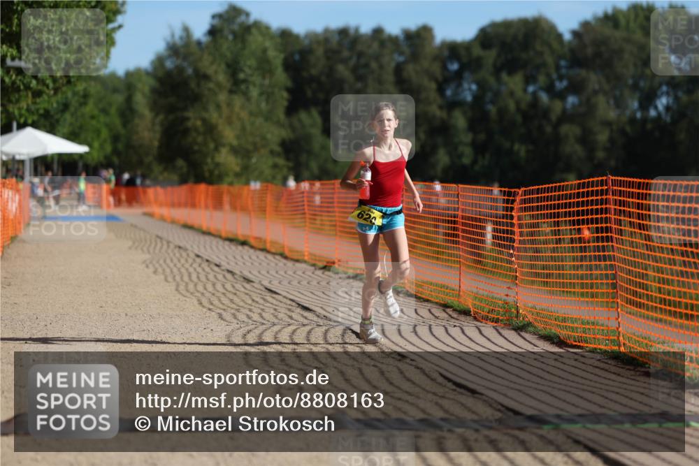 07.09.2025 - 19. Norderstedt Triathlon Michael Strokosch http://msf.ph/oto/8808163 07.09.2025 09:52:47 Laufen 620 meine-sportfotos.de