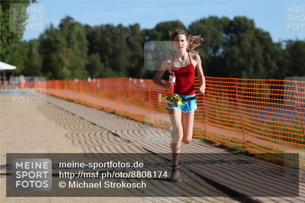 07.09.2025 - 19. Norderstedt Triathlon Michael Strokosch http://msf.ph/oto/8808174 07.09.2025 09:52:49 Laufen 620 meine-sportfotos.de