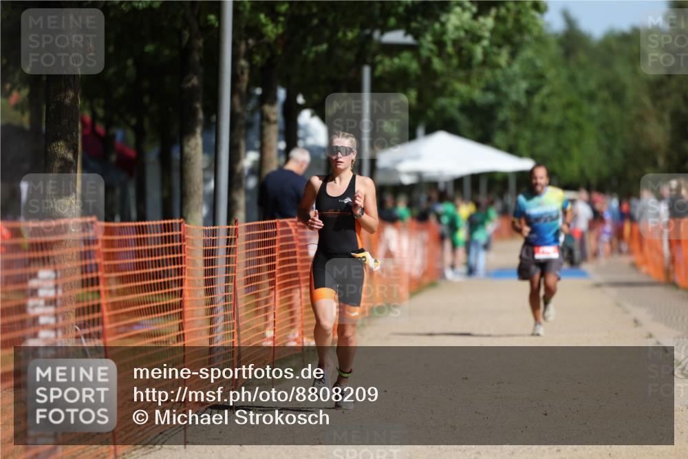 07.09.2025 - 19. Norderstedt Triathlon Michael Strokosch http://msf.ph/oto/8808209 07.09.2025 11:32:01 Laufen 1168 meine-sportfotos.de