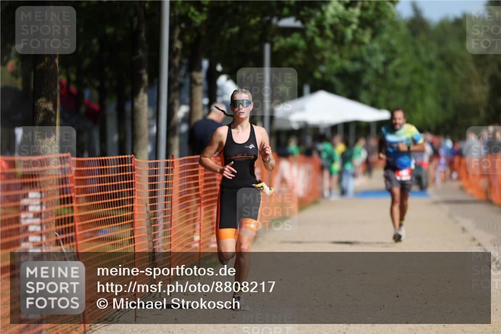 07.09.2025 - 19. Norderstedt Triathlon Michael Strokosch http://msf.ph/oto/8808217 07.09.2025 11:32:02 Laufen 760, 1168 meine-sportfotos.de