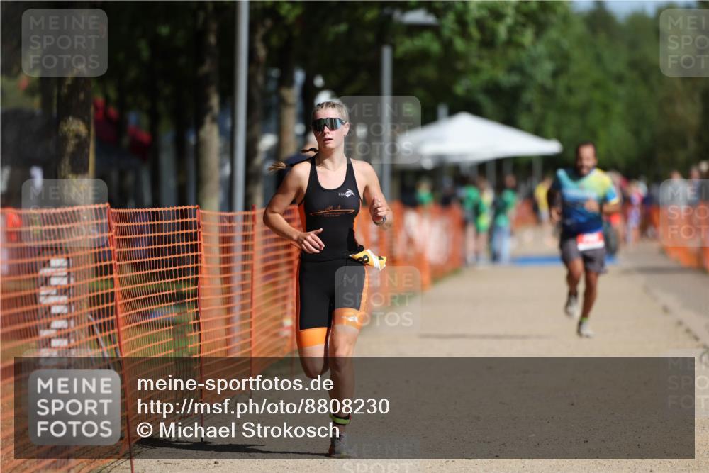 07.09.2025 - 19. Norderstedt Triathlon Michael Strokosch http://msf.ph/oto/8808230 07.09.2025 11:32:02 Laufen 760, 1168 meine-sportfotos.de