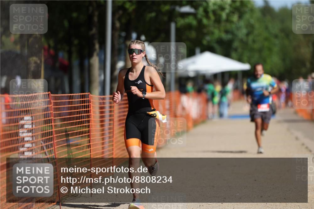07.09.2025 - 19. Norderstedt Triathlon Michael Strokosch http://msf.ph/oto/8808234 07.09.2025 11:32:03 Laufen 760, 1168 meine-sportfotos.de