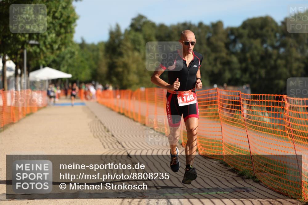 07.09.2025 - 19. Norderstedt Triathlon Michael Strokosch http://msf.ph/oto/8808235 07.09.2025 10:29:44 Laufen 1148 meine-sportfotos.de