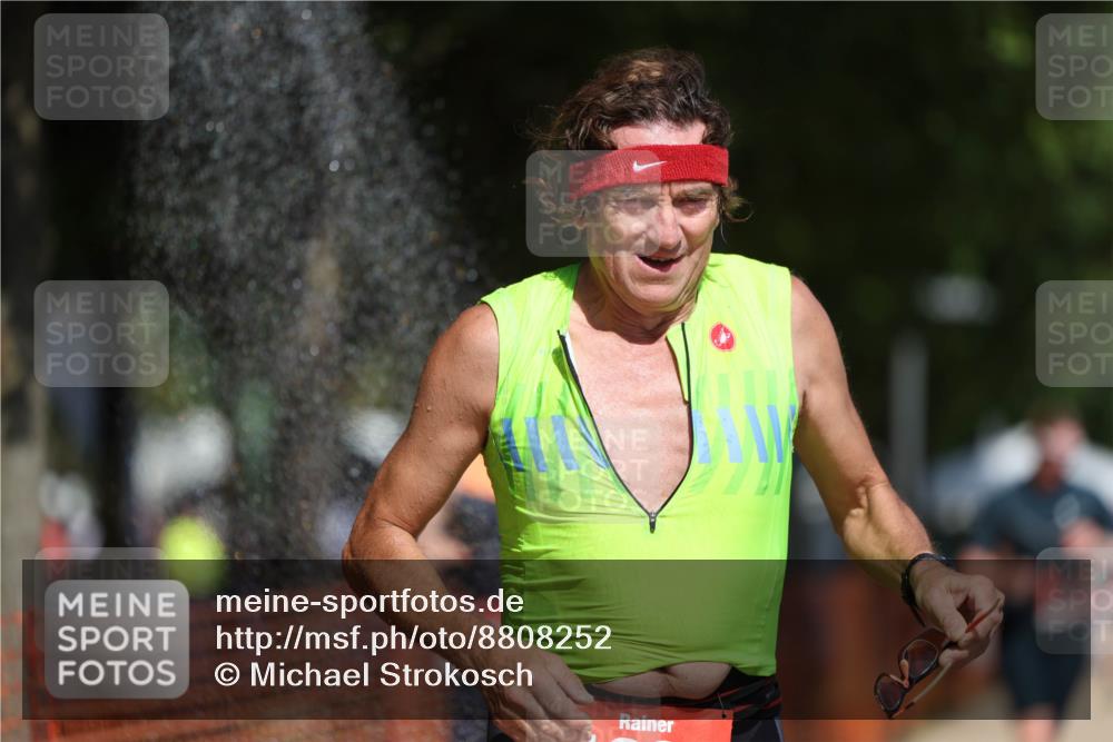 07.09.2025 - 19. Norderstedt Triathlon Michael Strokosch http://msf.ph/oto/8808252 07.09.2025 12:43:14 Laufen 818, 1294, 1351, 1379 meine-sportfotos.de