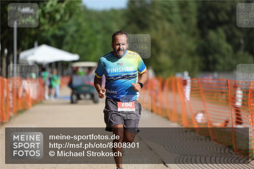 07.09.2025 - 19. Norderstedt Triathlon Michael Strokosch http://msf.ph/oto/8808301 07.09.2025 11:32:08 Laufen 760, 1168 meine-sportfotos.de