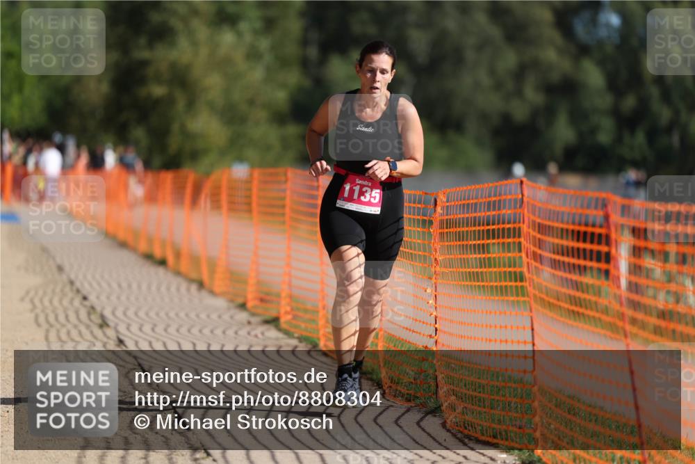 07.09.2025 - 19. Norderstedt Triathlon Michael Strokosch http://msf.ph/oto/8808304 07.09.2025 10:29:59 Laufen 1135 meine-sportfotos.de