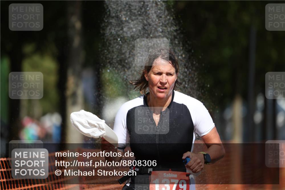 07.09.2025 - 19. Norderstedt Triathlon Michael Strokosch http://msf.ph/oto/8808306 07.09.2025 12:43:19 Laufen 818, 1351, 1379 meine-sportfotos.de
