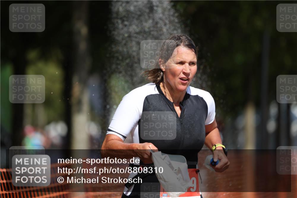07.09.2025 - 19. Norderstedt Triathlon Michael Strokosch http://msf.ph/oto/8808310 07.09.2025 12:43:19 Laufen 818, 1351, 1379 meine-sportfotos.de