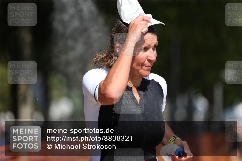 07.09.2025 - 19. Norderstedt Triathlon Michael Strokosch http://msf.ph/oto/8808321 07.09.2025 12:43:20 Laufen 818, 1379 meine-sportfotos.de