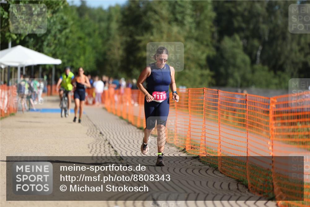 07.09.2025 - 19. Norderstedt Triathlon Michael Strokosch http://msf.ph/oto/8808343 07.09.2025 10:30:16 Laufen 1111 meine-sportfotos.de