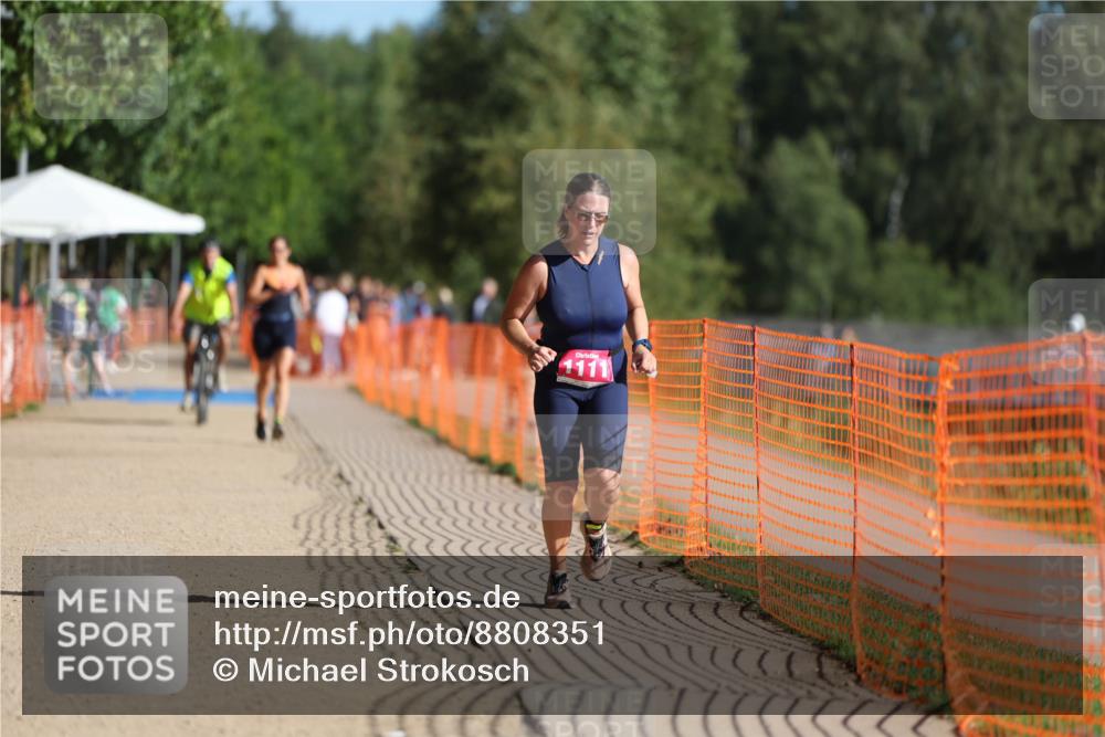 07.09.2025 - 19. Norderstedt Triathlon Michael Strokosch http://msf.ph/oto/8808351 07.09.2025 10:30:16 Laufen 1111 meine-sportfotos.de