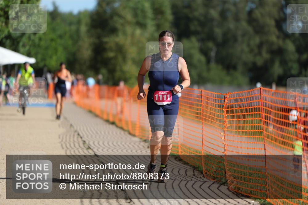 07.09.2025 - 19. Norderstedt Triathlon Michael Strokosch http://msf.ph/oto/8808373 07.09.2025 10:30:18 Laufen 1111 meine-sportfotos.de
