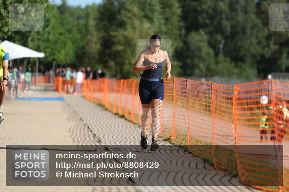 07.09.2025 - 19. Norderstedt Triathlon Michael Strokosch http://msf.ph/oto/8808429 07.09.2025 10:30:26 Laufen 1144 meine-sportfotos.de