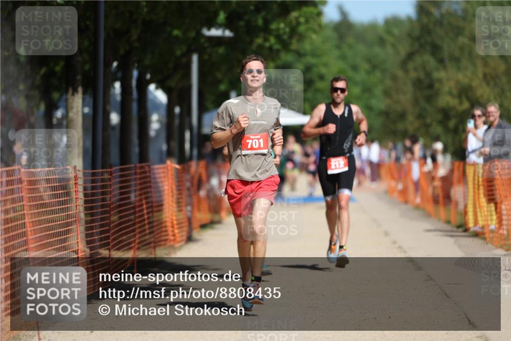 07.09.2025 - 19. Norderstedt Triathlon Michael Strokosch http://msf.ph/oto/8808435 07.09.2025 12:44:09 Laufen 212, 701, 850 meine-sportfotos.de