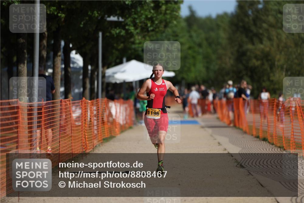 07.09.2025 - 19. Norderstedt Triathlon Michael Strokosch http://msf.ph/oto/8808467 07.09.2025 11:33:39 Laufen 1196 meine-sportfotos.de