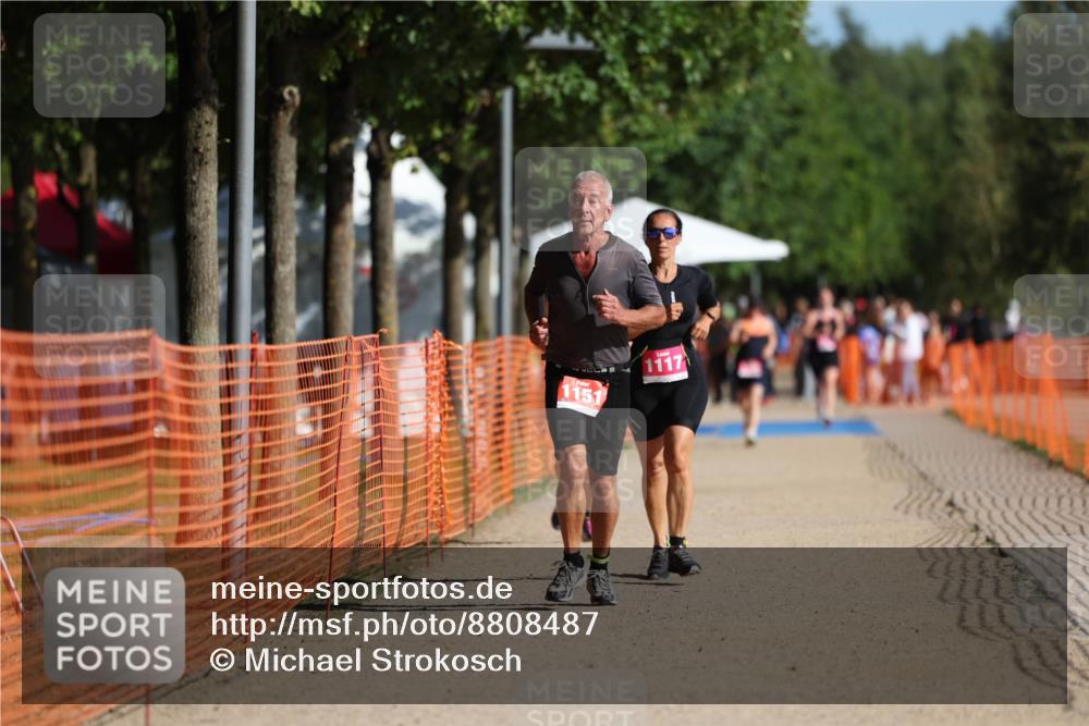 07.09.2025 - 19. Norderstedt Triathlon Michael Strokosch http://msf.ph/oto/8808487 07.09.2025 10:31:36 Laufen 1117, 1151 meine-sportfotos.de