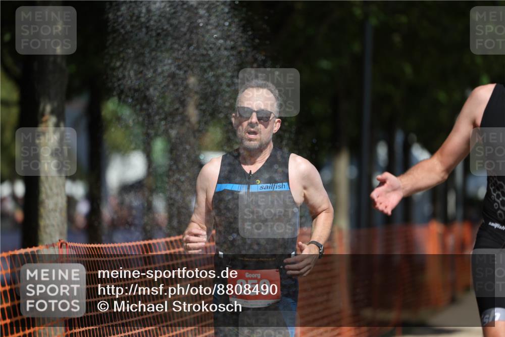 07.09.2025 - 19. Norderstedt Triathlon Michael Strokosch http://msf.ph/oto/8808490 07.09.2025 12:44:14 Laufen 212, 701, 850 meine-sportfotos.de