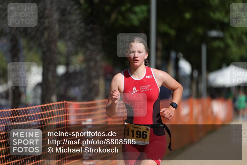 07.09.2025 - 19. Norderstedt Triathlon Michael Strokosch http://msf.ph/oto/8808505 07.09.2025 11:33:42 Laufen 1196 meine-sportfotos.de