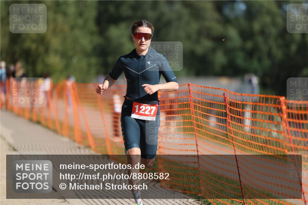 07.09.2025 - 19. Norderstedt Triathlon Michael Strokosch http://msf.ph/oto/8808582 07.09.2025 11:33:55 Laufen 1227 meine-sportfotos.de