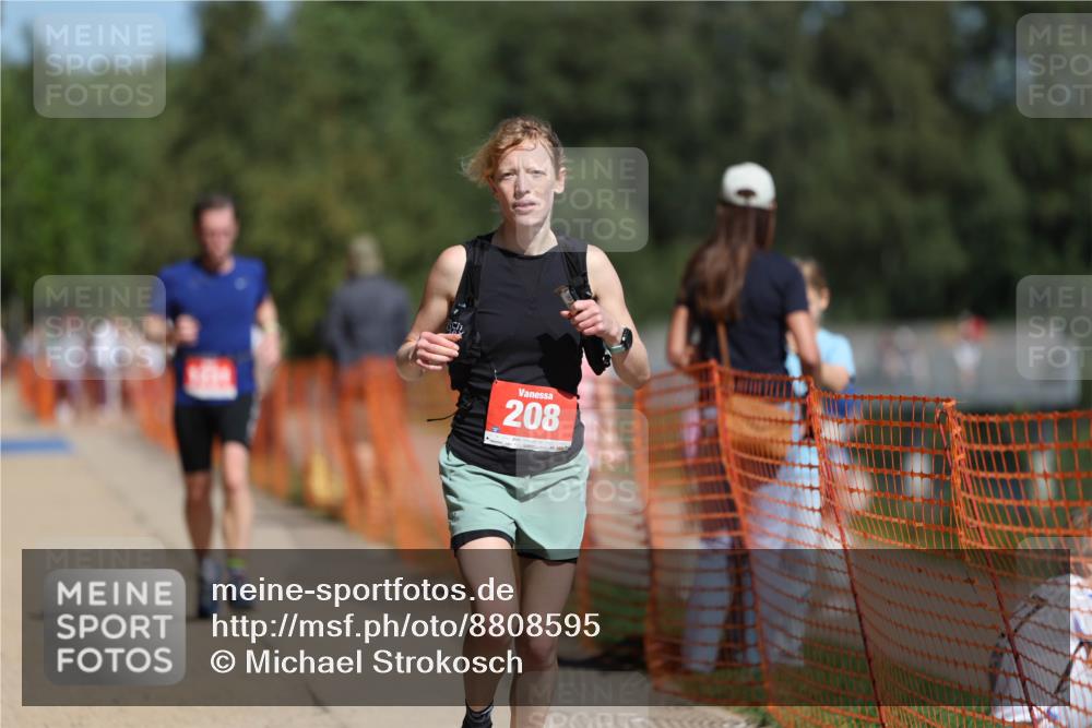 07.09.2025 - 19. Norderstedt Triathlon Michael Strokosch http://msf.ph/oto/8808595 07.09.2025 12:44:33 Laufen 208, 725, 1231, 1361 meine-sportfotos.de