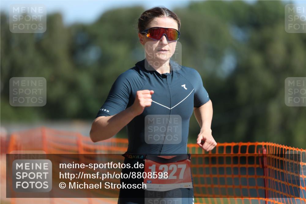 07.09.2025 - 19. Norderstedt Triathlon Michael Strokosch http://msf.ph/oto/8808598 07.09.2025 11:33:56 Laufen 1227 meine-sportfotos.de