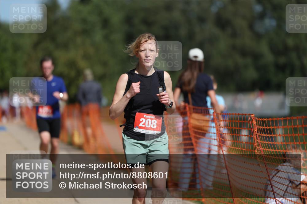 07.09.2025 - 19. Norderstedt Triathlon Michael Strokosch http://msf.ph/oto/8808601 07.09.2025 12:44:33 Laufen 208, 725, 1231, 1361 meine-sportfotos.de