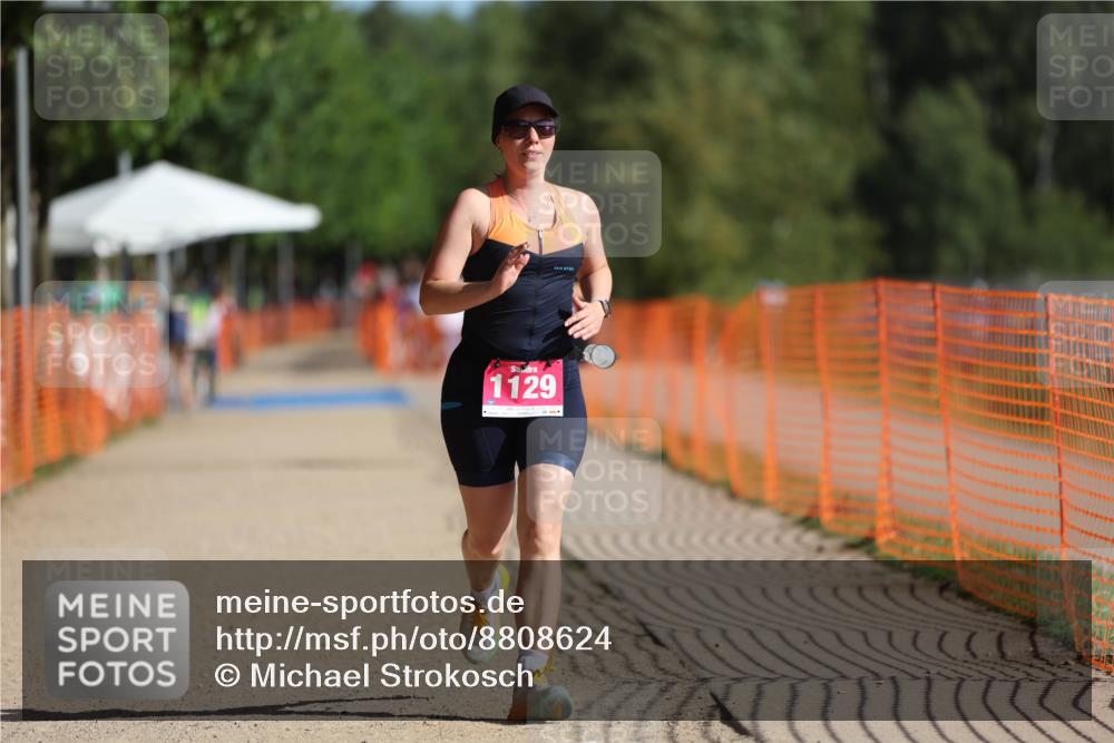 07.09.2025 - 19. Norderstedt Triathlon Michael Strokosch http://msf.ph/oto/8808624 07.09.2025 10:31:53 Laufen 1110, 1129 meine-sportfotos.de