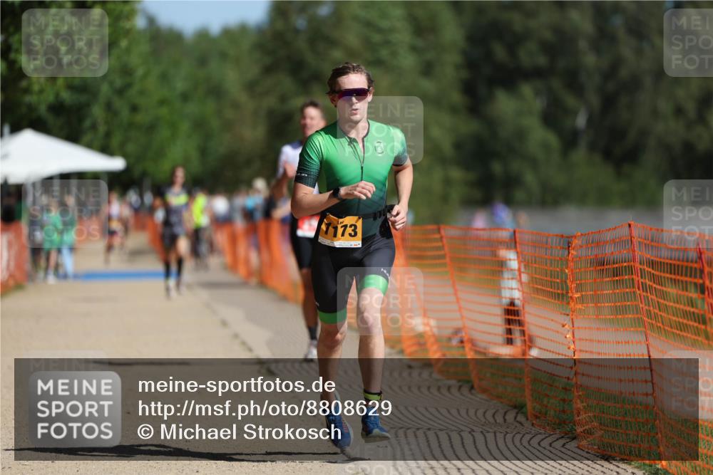 07.09.2025 - 19. Norderstedt Triathlon Michael Strokosch http://msf.ph/oto/8808629 07.09.2025 11:34:19 Laufen 276, 1173 meine-sportfotos.de
