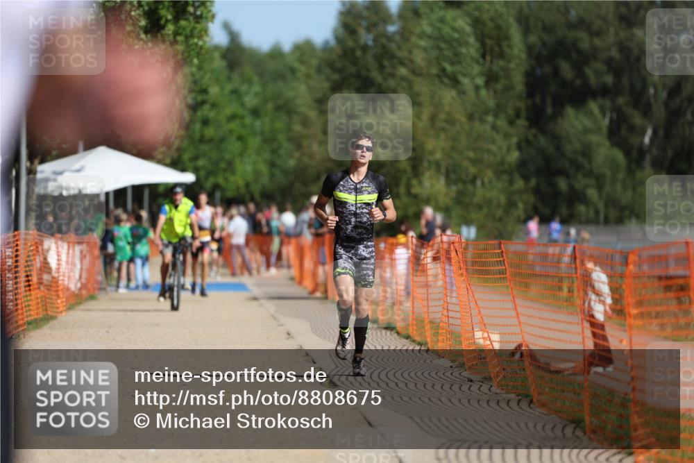 07.09.2025 - 19. Norderstedt Triathlon Michael Strokosch http://msf.ph/oto/8808675 07.09.2025 11:34:25 Laufen 276, 1173, 1175 meine-sportfotos.de