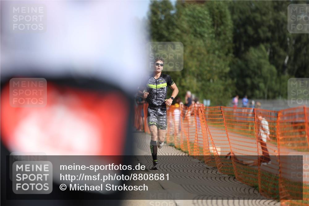 07.09.2025 - 19. Norderstedt Triathlon Michael Strokosch http://msf.ph/oto/8808681 07.09.2025 11:34:25 Laufen 276, 1173, 1175 meine-sportfotos.de