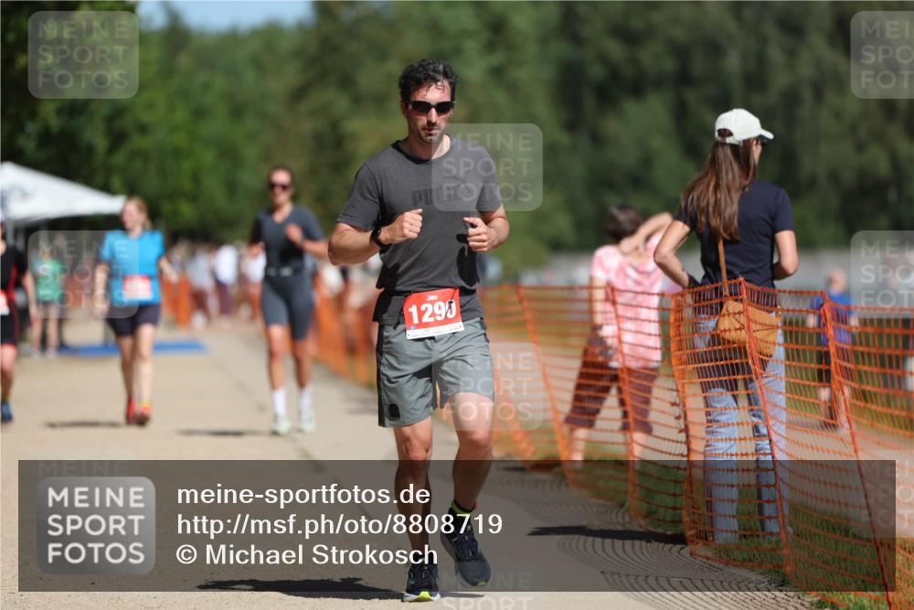 07.09.2025 - 19. Norderstedt Triathlon Michael Strokosch http://msf.ph/oto/8808719 07.09.2025 12:44:49 Laufen 258, 1290 meine-sportfotos.de