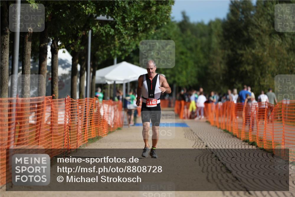 07.09.2025 - 19. Norderstedt Triathlon Michael Strokosch http://msf.ph/oto/8808728 07.09.2025 10:32:40 Laufen 1140 meine-sportfotos.de