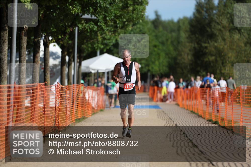 07.09.2025 - 19. Norderstedt Triathlon Michael Strokosch http://msf.ph/oto/8808732 07.09.2025 10:32:41 Laufen 1140 meine-sportfotos.de